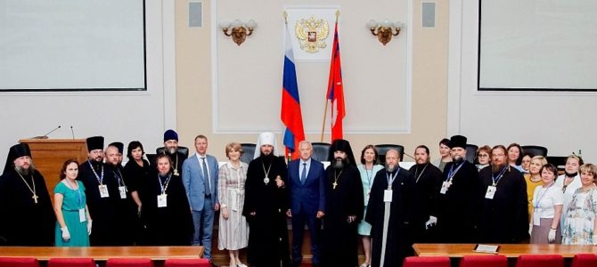 Подведены итоги межрегионального этапа XV Всероссийского конкурса «За нравственный подвиг учителя» по Южному федеральному округу Подведены итоги межрегионального этапа XV Всероссийского конкурса «За нравственный подвиг учителя» по Южному федеральному округу