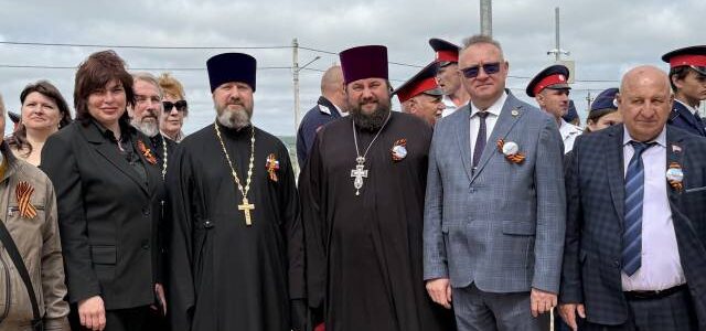 Делегация Ростовской-на-Дону епархии приняла участие в VIII Межрегиональном форуме патриотов «Бои неместного значения» имени А.П. Береста, посвященного 80 – летию Победы в Великой Отечественной войне Делегация Ростовской-на-Дону епархии приняла участие в VIII Межрегиональном форуме патриотов «Бои неместного значения» имени А.П. Береста, посвященного 80 – летию Победы в Великой Отечественной войне